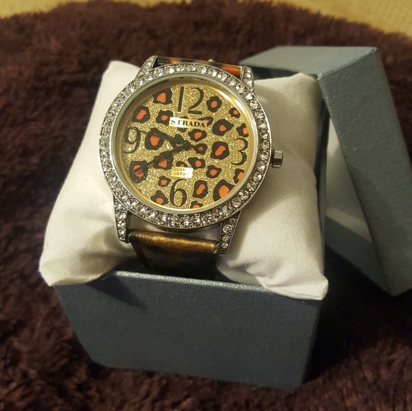 Watch - Picture 3 of 5